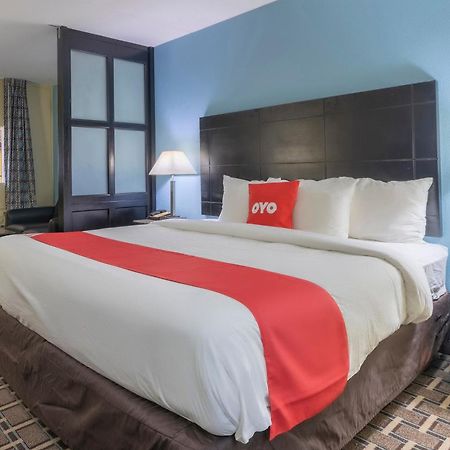 Oyo Hotel Knoxville Tn Cedar Bluff I-40 Buitenkant foto