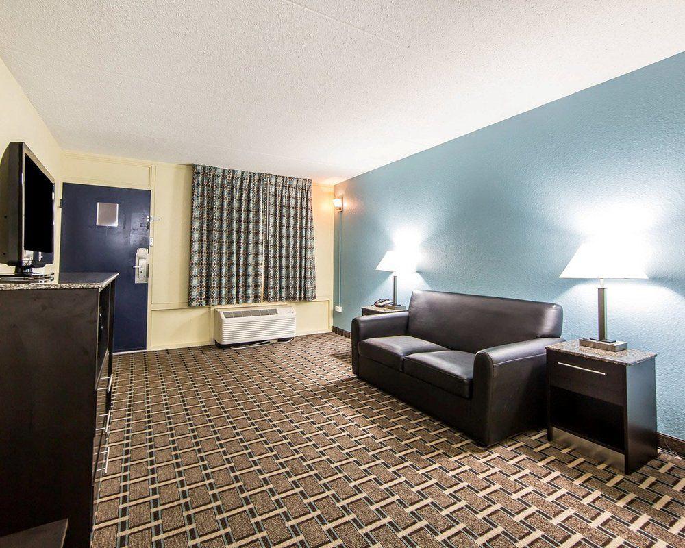 Oyo Hotel Knoxville Tn Cedar Bluff I-40 Buitenkant foto