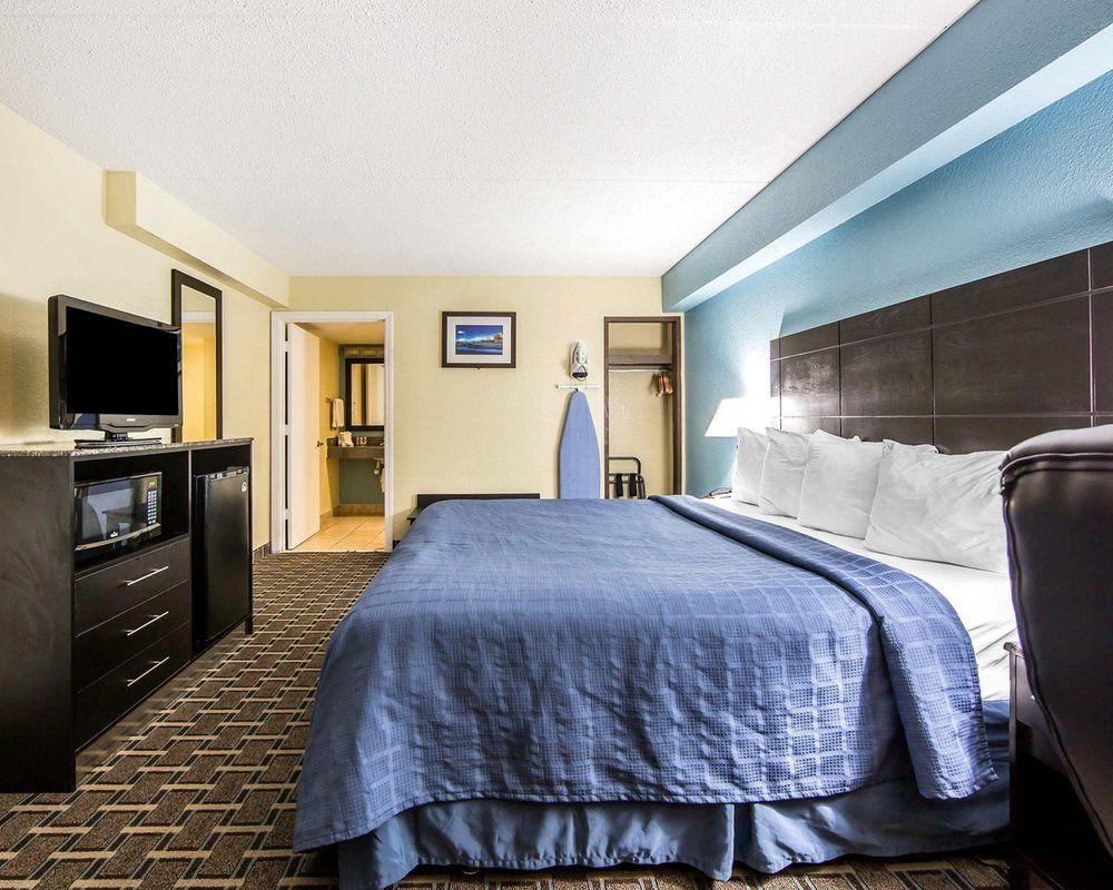 Oyo Hotel Knoxville Tn Cedar Bluff I-40 Buitenkant foto