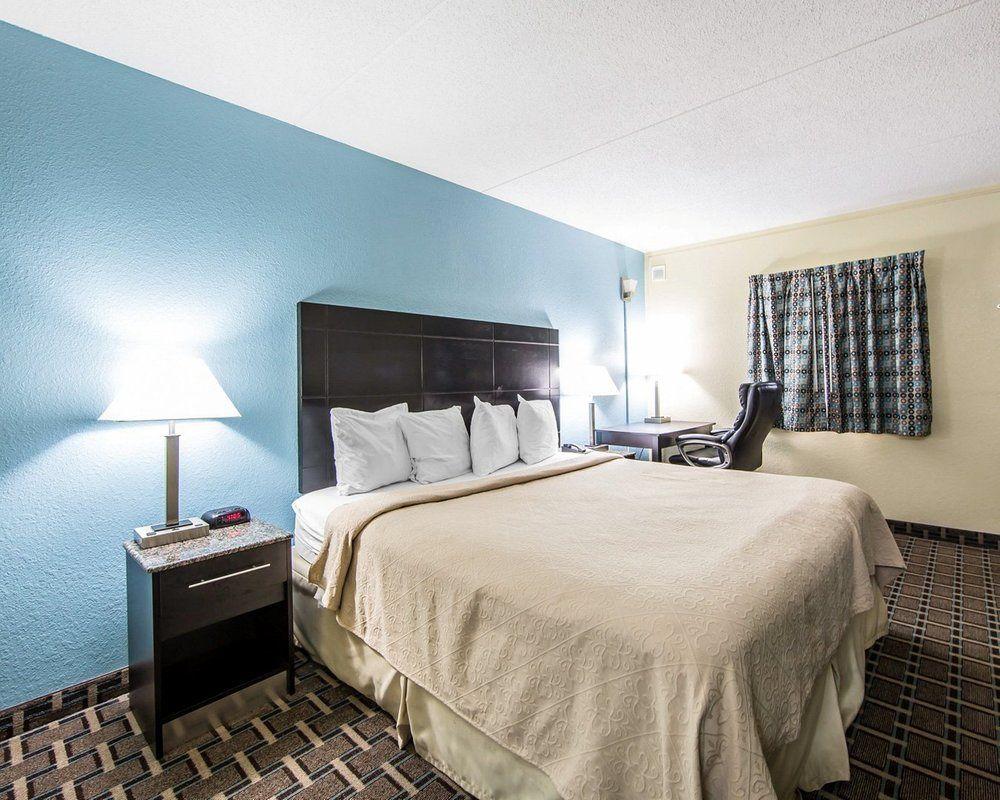 Oyo Hotel Knoxville Tn Cedar Bluff I-40 Buitenkant foto