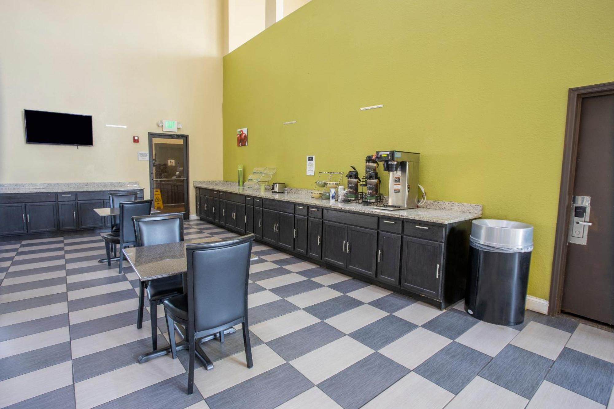 Oyo Hotel Knoxville Tn Cedar Bluff I-40 Buitenkant foto