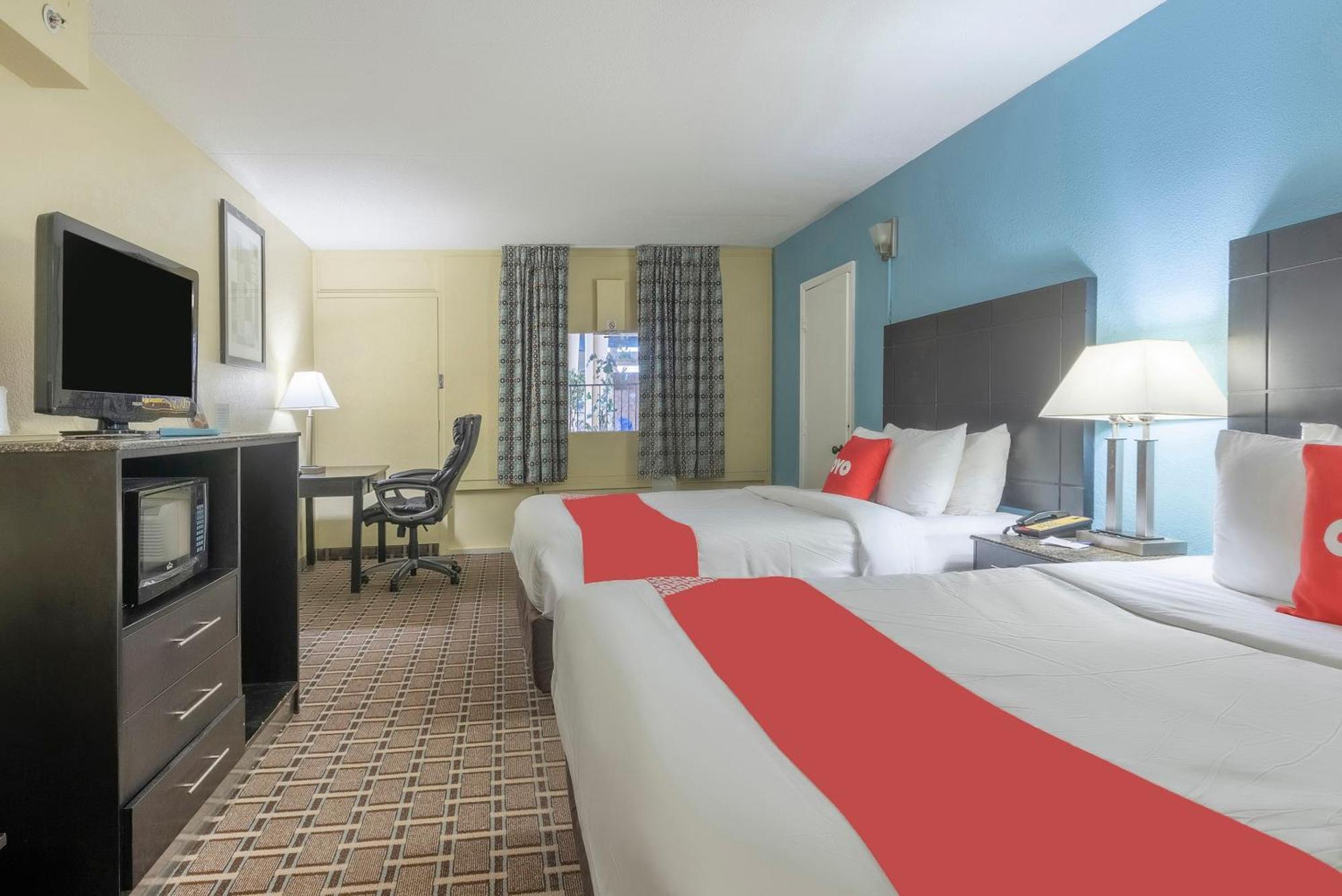 Oyo Hotel Knoxville Tn Cedar Bluff I-40 Buitenkant foto
