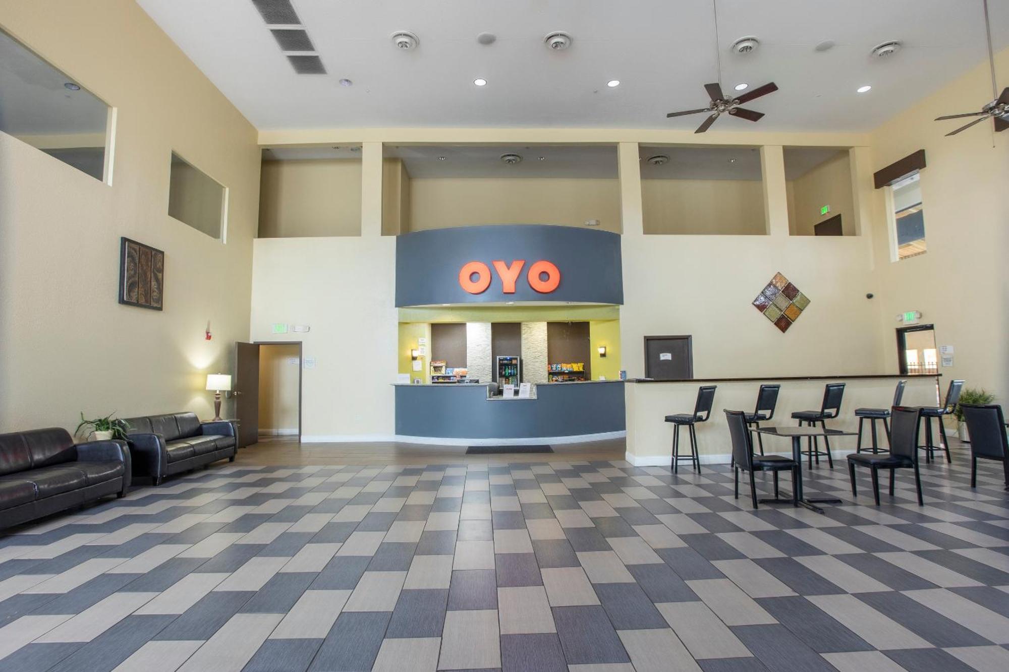 Oyo Hotel Knoxville Tn Cedar Bluff I-40 Buitenkant foto