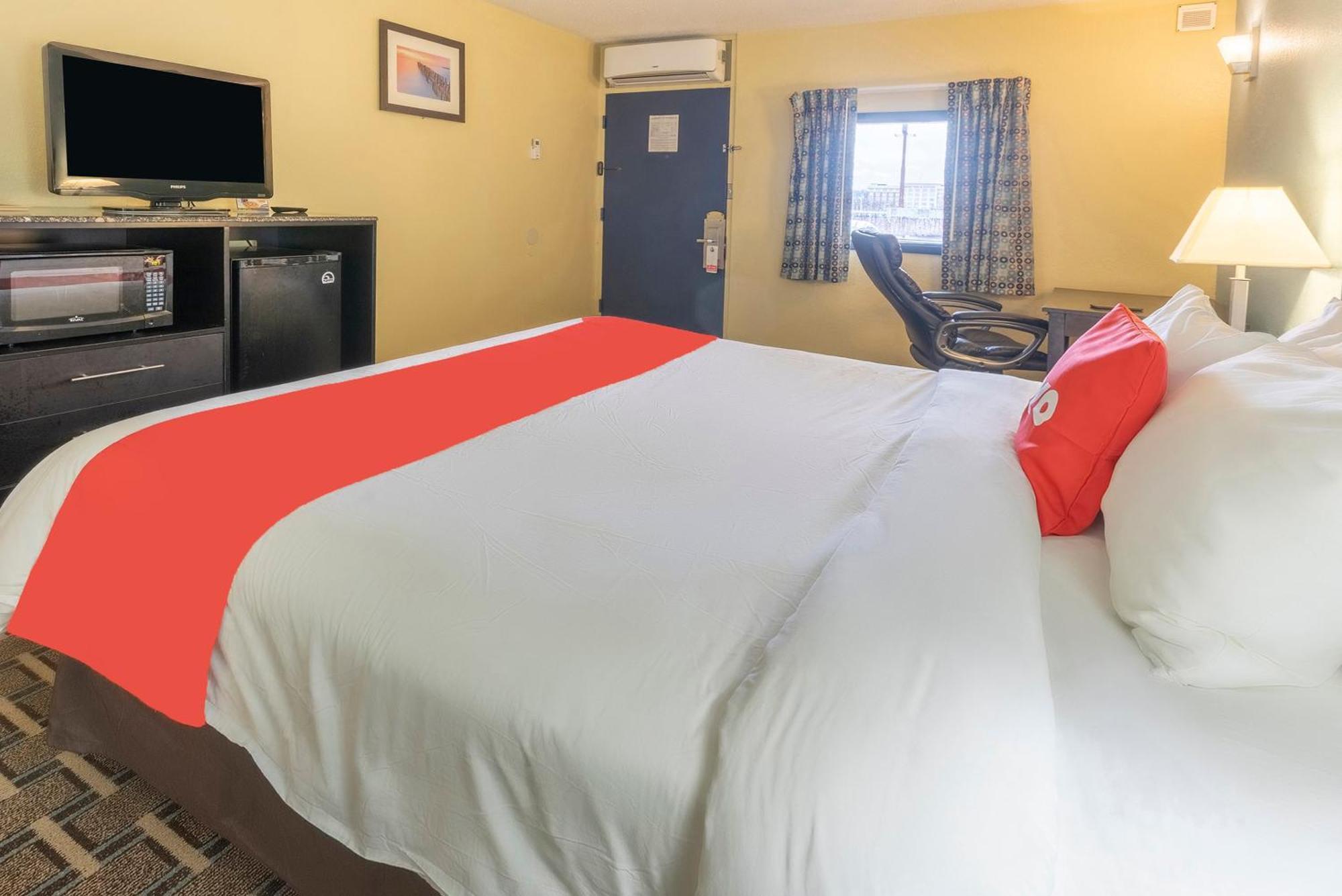 Oyo Hotel Knoxville Tn Cedar Bluff I-40 Buitenkant foto