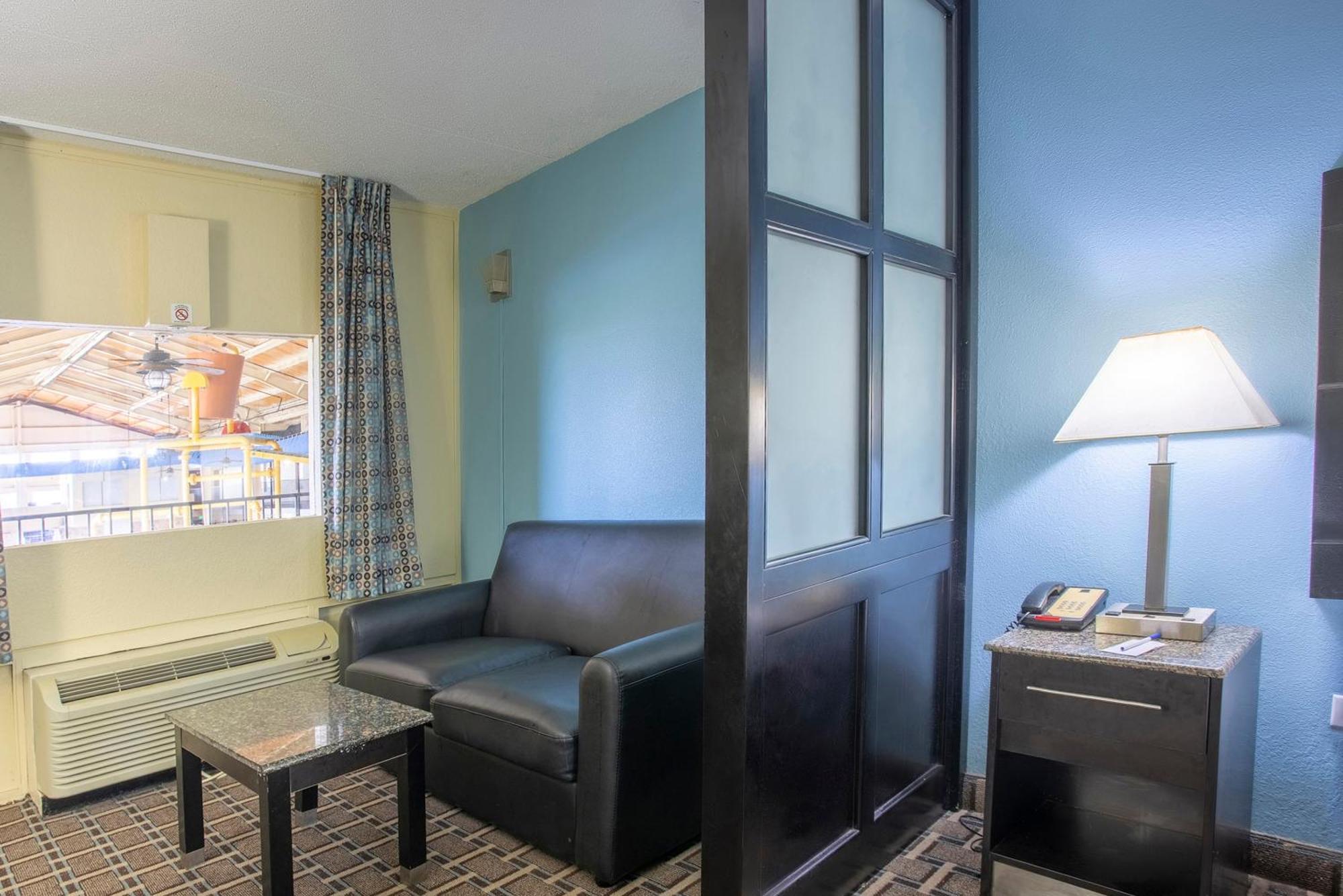 Oyo Hotel Knoxville Tn Cedar Bluff I-40 Buitenkant foto