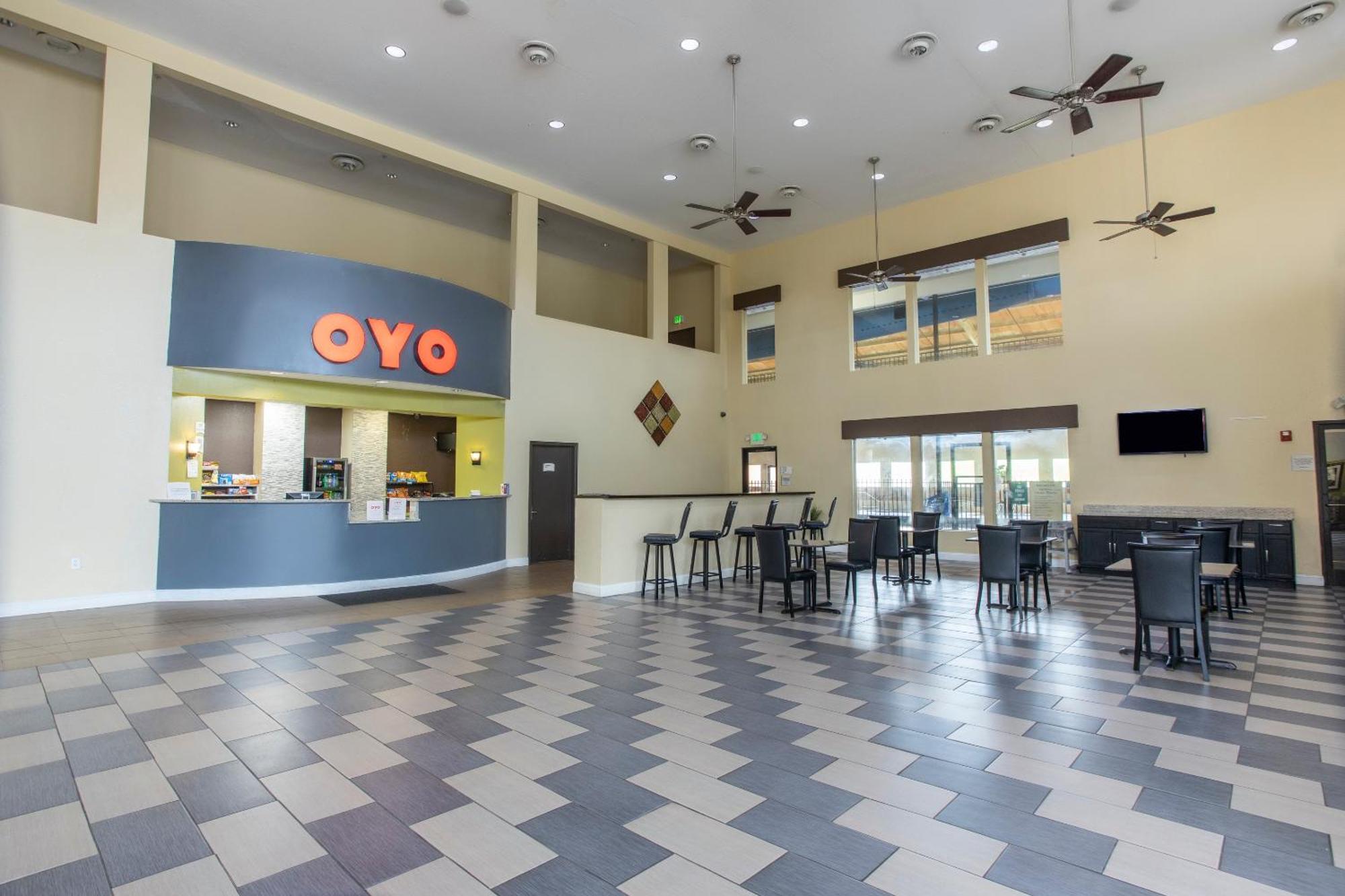 Oyo Hotel Knoxville Tn Cedar Bluff I-40 Buitenkant foto